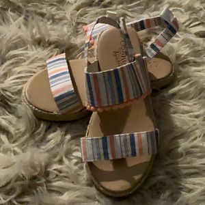 Oshkosh toddler girl espadrilles sandals. Size 10